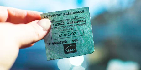 La Suppression de la Vignette d’Assurance Auto en France : Ce Qu’il Faut Savoir